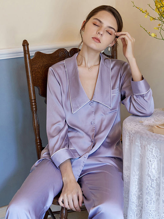 Long Sleepwear Classic Silk Pajamas Set For Women